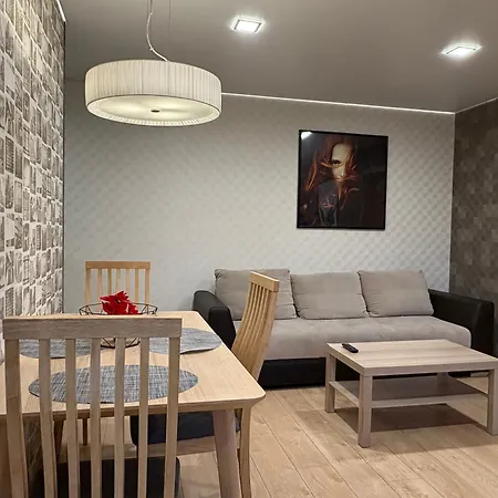 Apartment Taikos Near Old Town Self Check In Free Parking